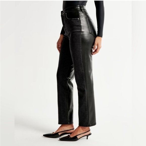 Abercrombie & Fitch Curve Love 90’s Straight Jean Vegan Leather Jean Mixed - Picture 4 of 11